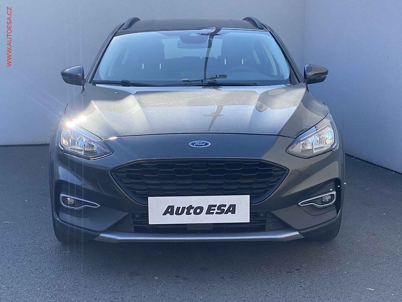 Ford Focus (2019) 1.0EB, Active, navi, park - fotka 2 z 17