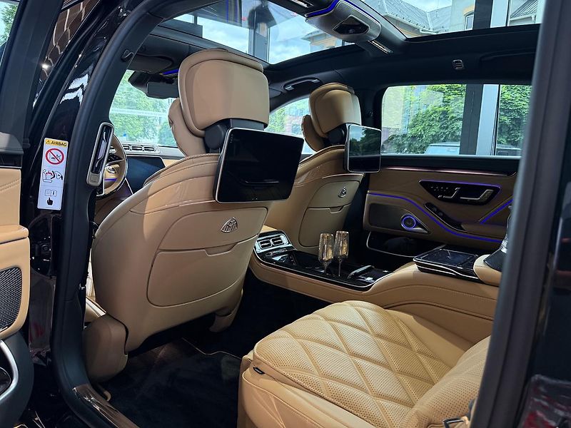Mercedes-Benz Třídy S Maybach S 680 4M VIRGIL ABLOH - fotka 18 z 28