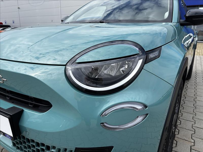 Fiat 600 1,2 Hybrid 100kW La Prima - fotka 9 z 39