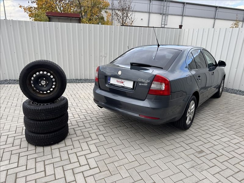 Škoda Octavia 1,8 TSI klima 1.maj. původ ČR - fotka 42 z 50