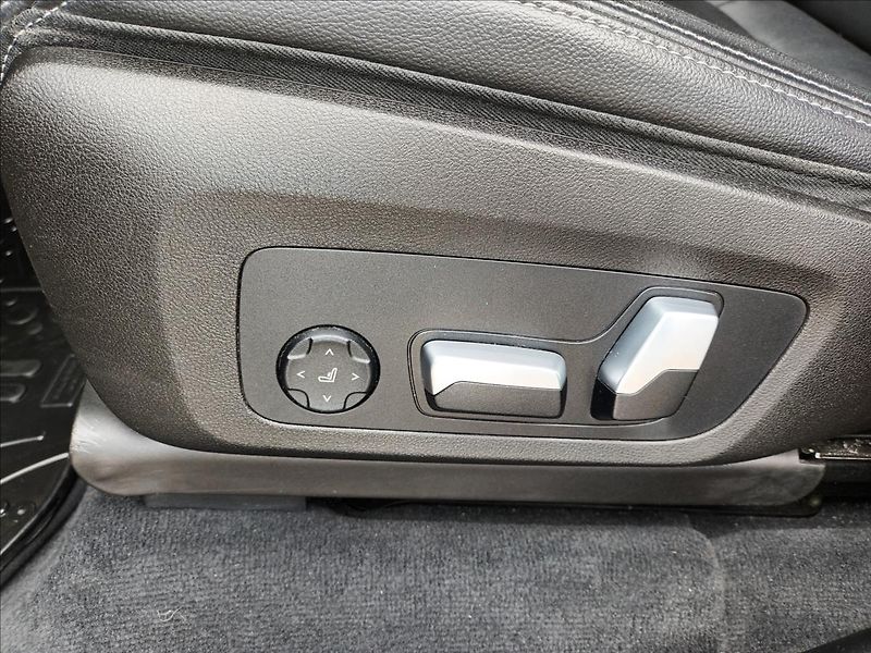 BMW X3 3,0 xDrive30d Mpaket,ČR,PANO, - fotka 14 z 50