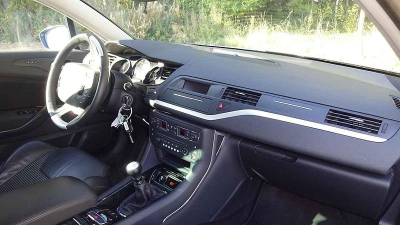 Vozy Citroen v našich končinách nejsou příliš okoukané. Jsou vlastně i volbou pro ty, kteří se chtějí odlišit od většiny.