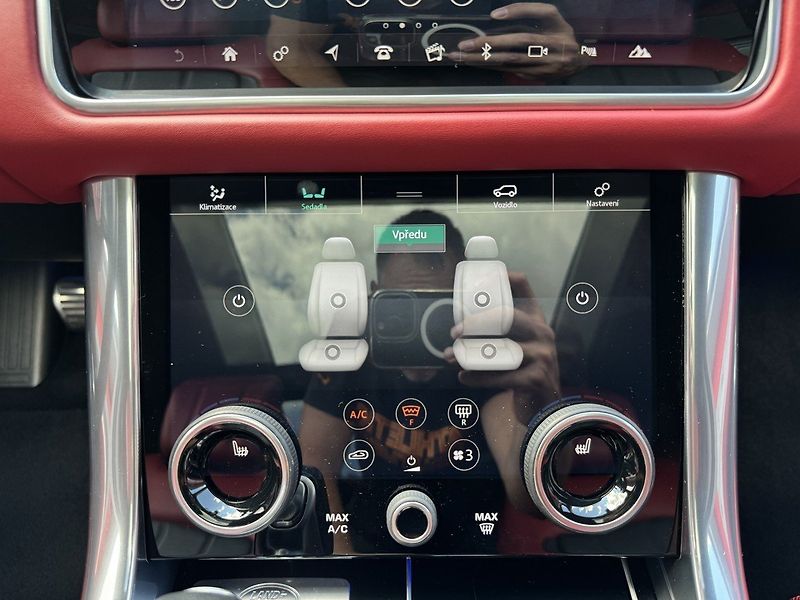 Land Rover Range Rover (2018) 4.4SDV8 Autobiography Vzduch - fotka 9 z 50