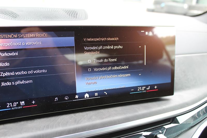 BMW X5 xDrive30d Mpaket vzduch - fotka 21 z 27