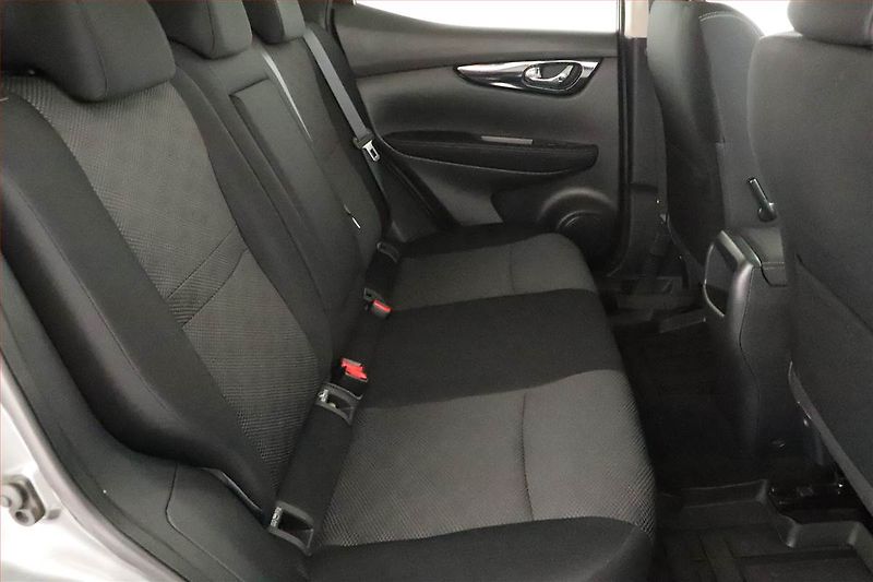 Nissan Qashqai (2017) 1.2 DIG-T, Automat, Tempomat - fotka 7 z 17
