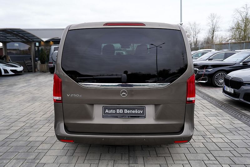 Mercedes-Benz Třídy V V 250d /Long/kůže/kamera - fotka 5 z 40
