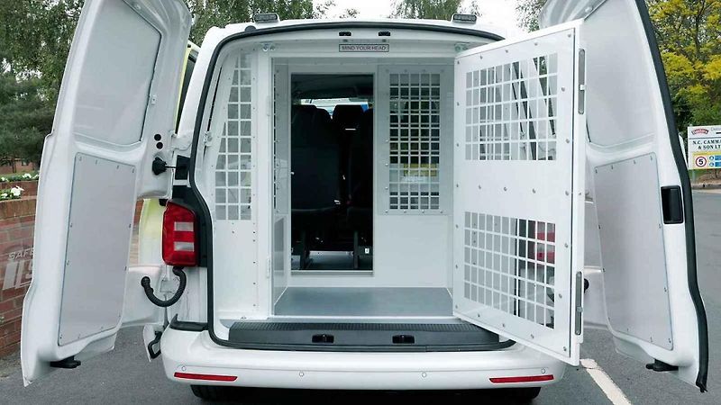 Policejní dodávka Volkswagen Transporter