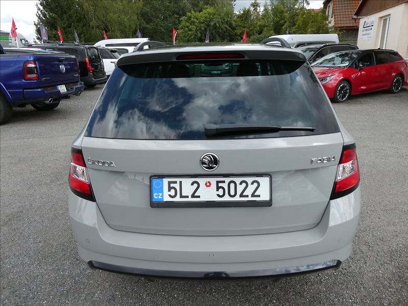 Škoda Fabia 1,2 TSI 81kW Monte Carlo, ČR - fotka 8 z 48