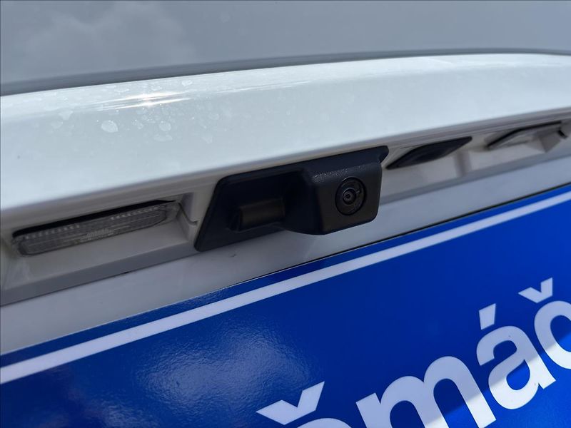 Ford Tourneo Courier 1,0 EcoBoost 91 kW Actice AUT - fotka 16 z 44