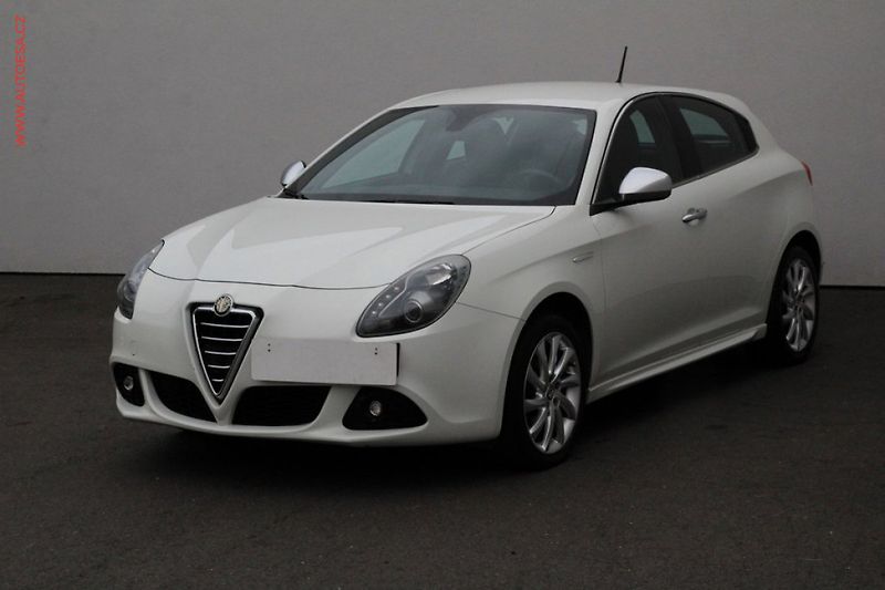 Alfa Romeo Giulietta (2013) 1.6 D - fotka 3 z 3