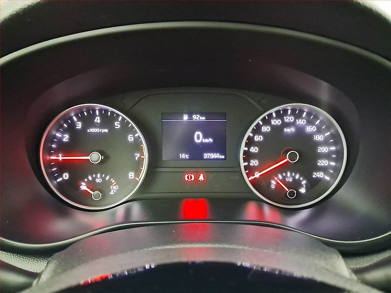 Kia Sportage (2020) 1.6 GDI, Tempomat - fotka 11 z 17