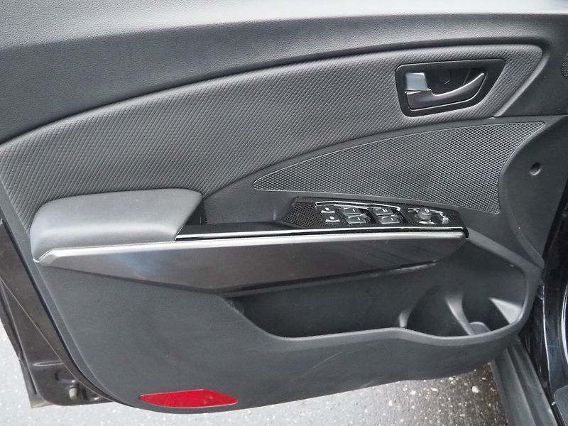 SsangYong Tivoli (2024) Grand, 1.5 T-GDI, Style+ - fotka 10 z 32