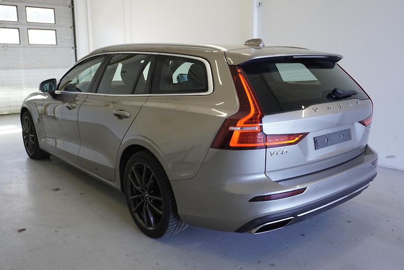 Volvo V60 T5 INSCRIPTION AUT. - fotka 7 z 29