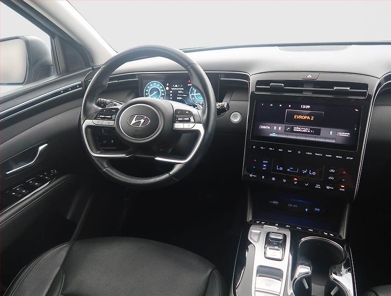 Hyundai Tucson (2021) 1.6 T-GDI 48V MHEV - fotka 7 z 15