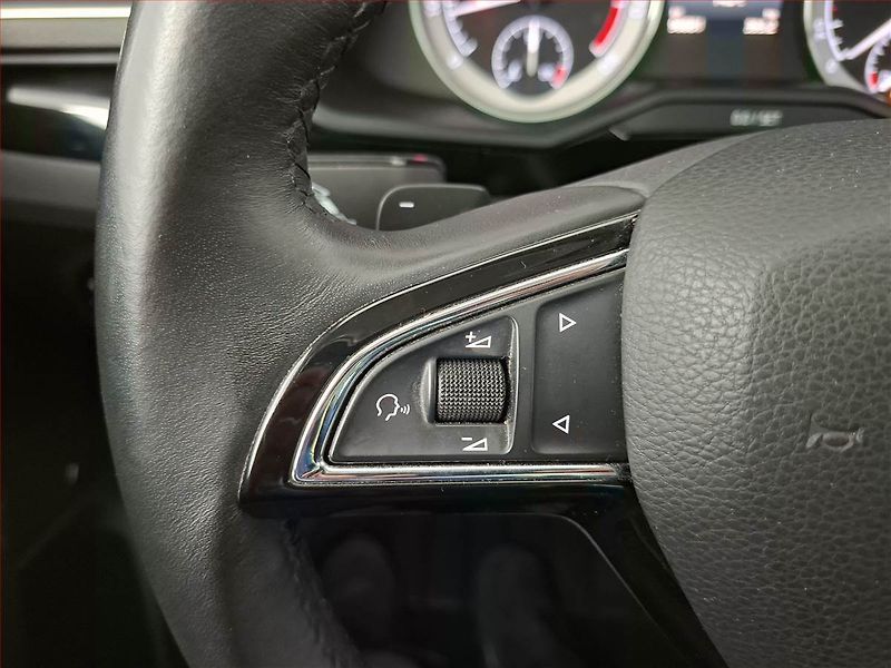 Škoda Superb (2018) Laurin&Klement 2.0 TSI - fotka 22 z 27
