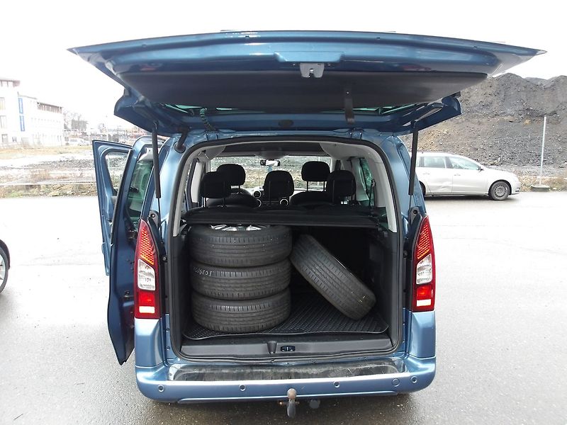 Citroën Berlingo 1,6HDI 88kW 2 x šoupačky! - fotka 22 z 29