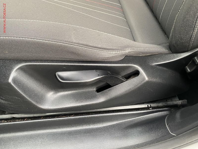 Seat Altea (2012) 1.6TDI XL, ČR, autoAC, temp - fotka 14 z 17