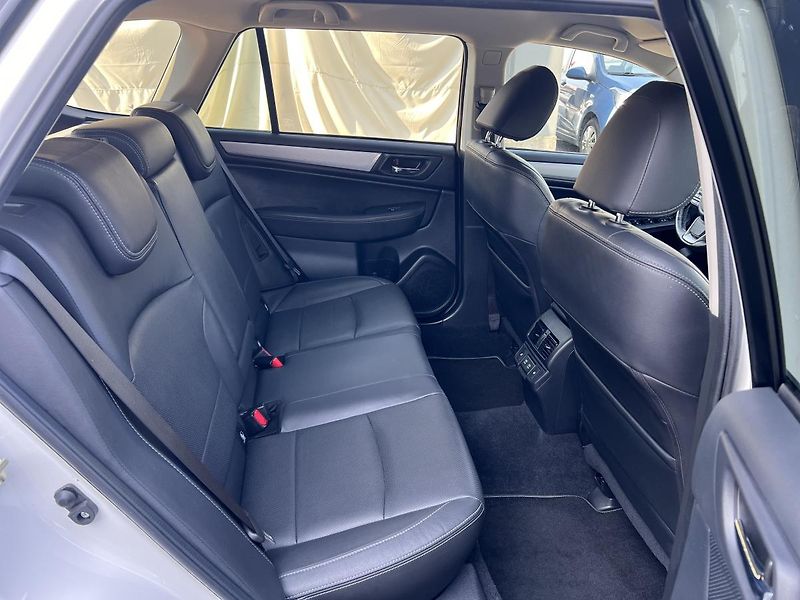 Subaru Outback 2.5i AUTOMAT KŮŽE NAVI KAMERA  - fotka 38 z 50