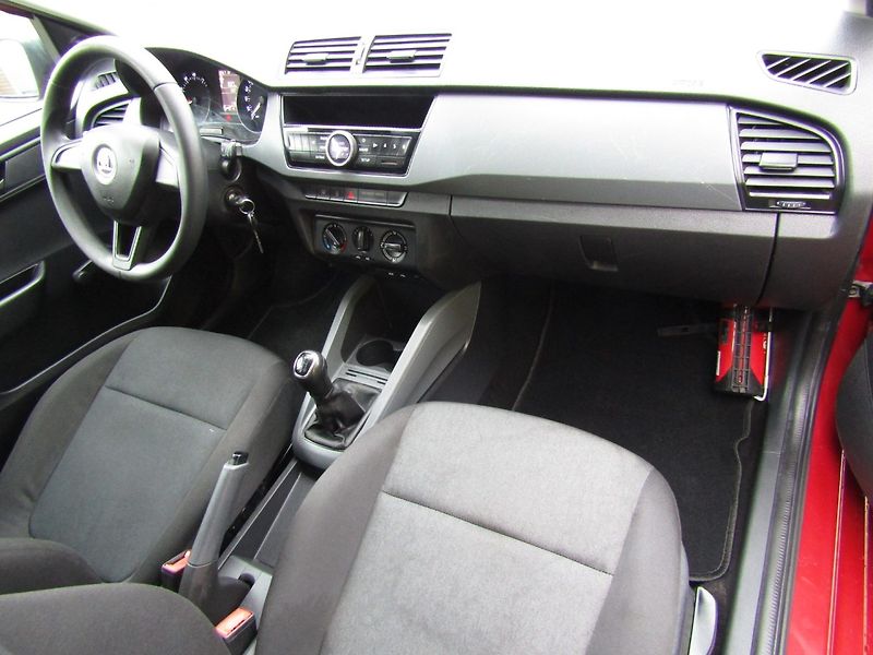 Škoda Fabia (2016) 1.0 MPI 55kW 1.MAJITEL - fotka 14 z 35