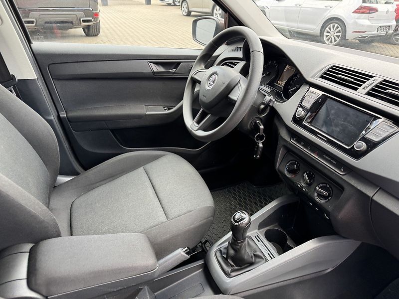 Škoda Fabia (2016) 1.2TSi Active Klimatizace - fotka 15 z 50