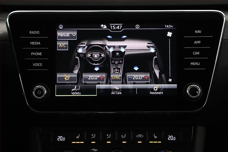 Škoda Superb (2024) Style 1.5 TSI - fotka 13 z 19