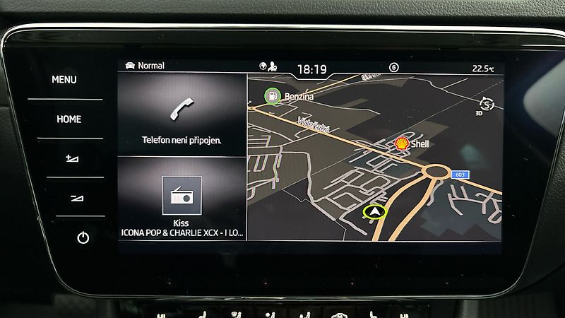 Škoda Superb 2.0 TSI DSG Style Combi - fotka 10 z 29
