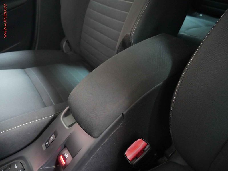 Renault Mégane (2015) 1.5 dCi, Limited, AT, TZ - fotka 20 z 22