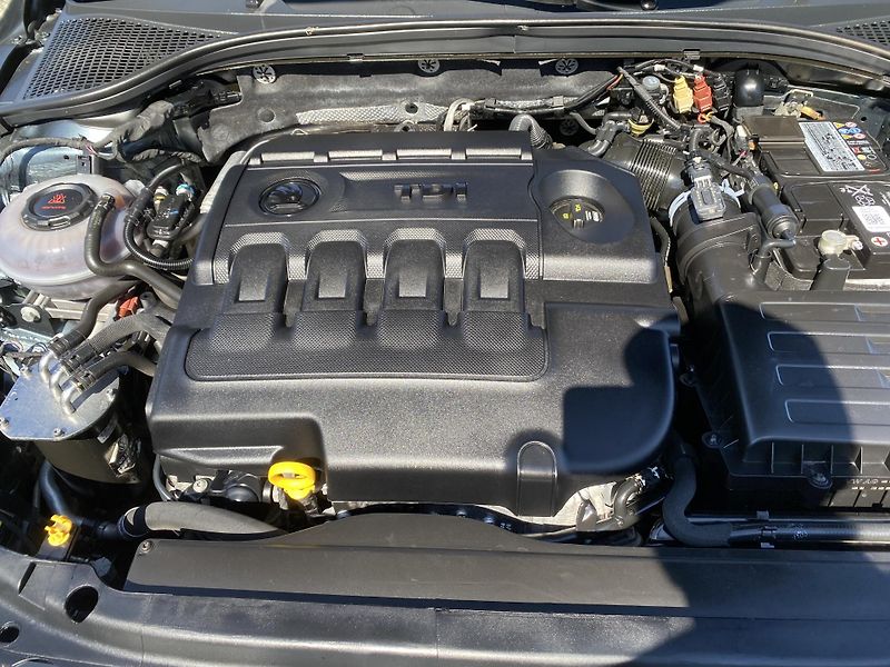 Škoda Octavia 1.6TDi 115PS DSG DPH REZERVACE - fotka 83 z 154