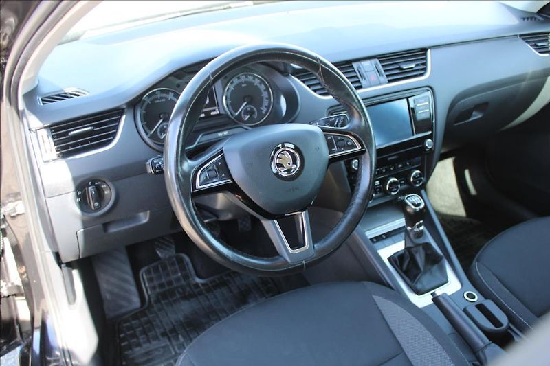 Škoda Octavia 1,5 TSi  AMBITION, DPH, ČR - fotka 11 z 34