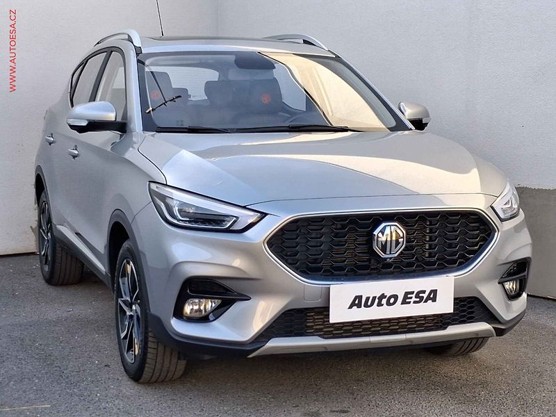 MG ZS (2023) 1.0 TGi, Luxury, LED, panor - fotografie inzerátu