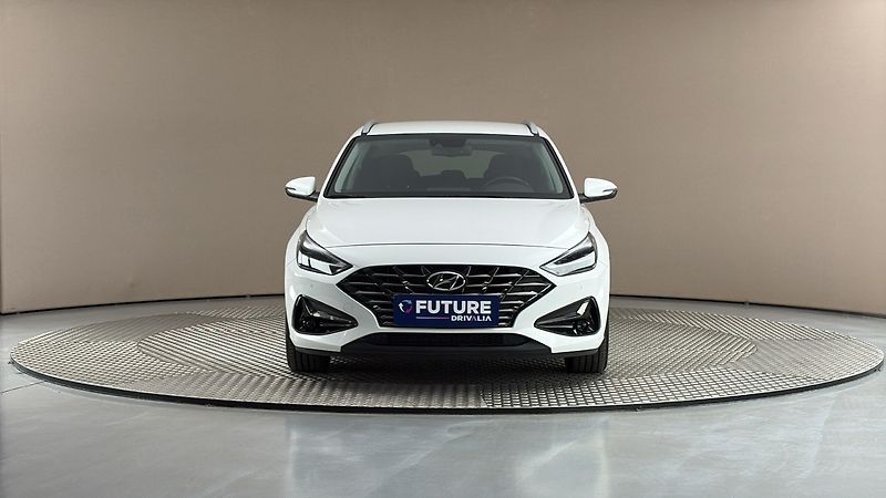Hyundai i30 1.0 T-GDI Family Smart Kombi - fotka 3 z 24