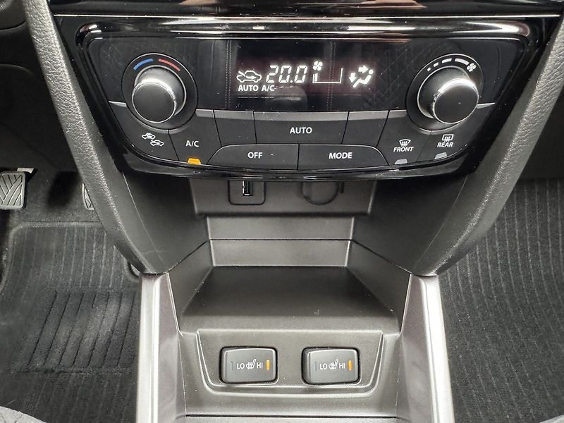 Suzuki Vitara (2023) 1.4i BoosterJet Allgrip ZÁRUKA - fotka 10 z 48