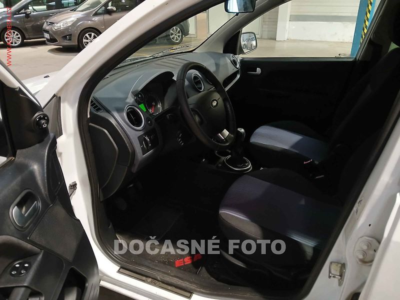 Ford Fusion (2011) 1.4i, ČR, AC, tažné - fotka 3 z 3