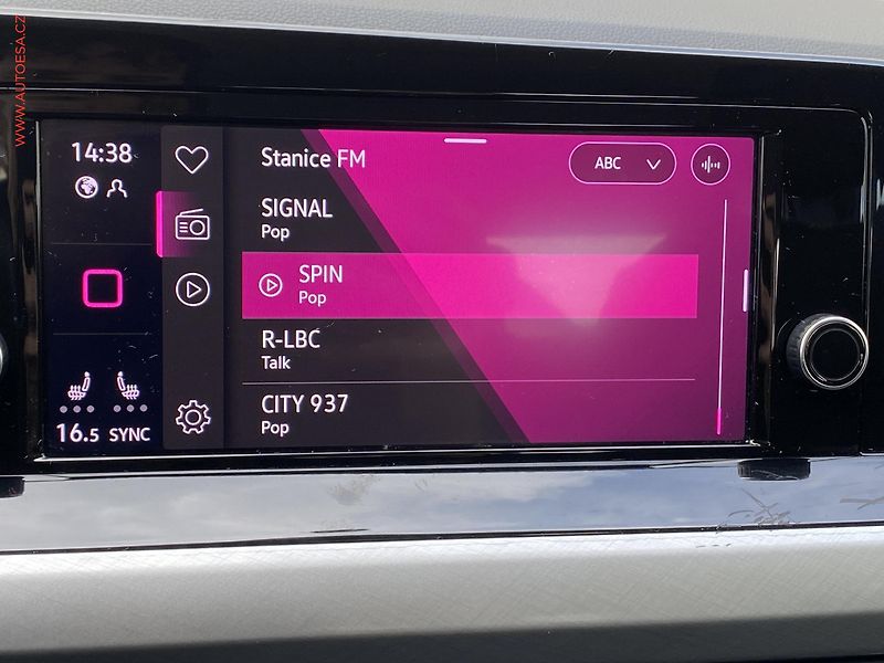 Volkswagen Golf (2020) 1.0TSi, ČR, Life, LED - fotka 15 z 18