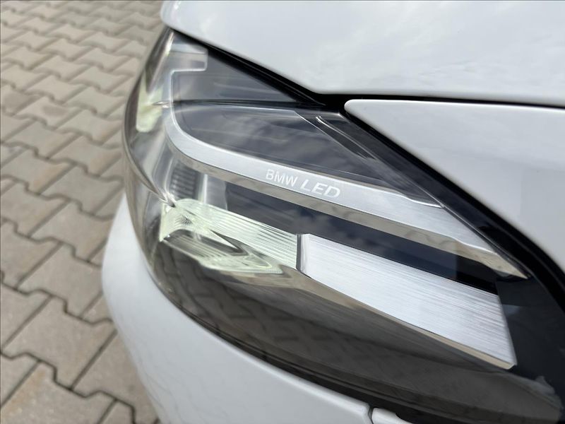 BMW Řada 6 3,0 GT xDrive 245kW DPH - fotka 10 z 57