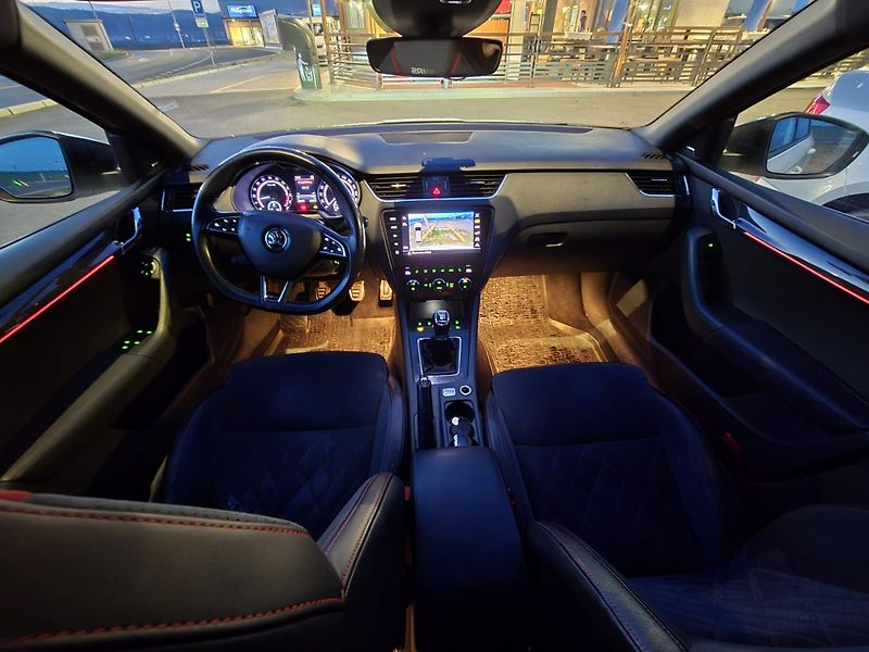 Škoda Octavia (2018) Škoda octavia 3 VRS combi - fotka 7 z 16