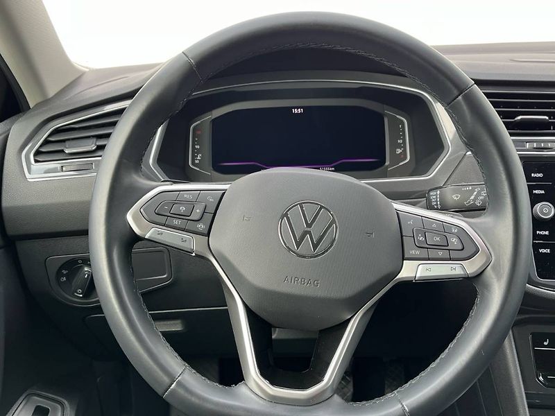 Volkswagen Tiguan (2023) 2.0 TDI BMT 110 kW 4MOTION DSG - fotka 17 z 20