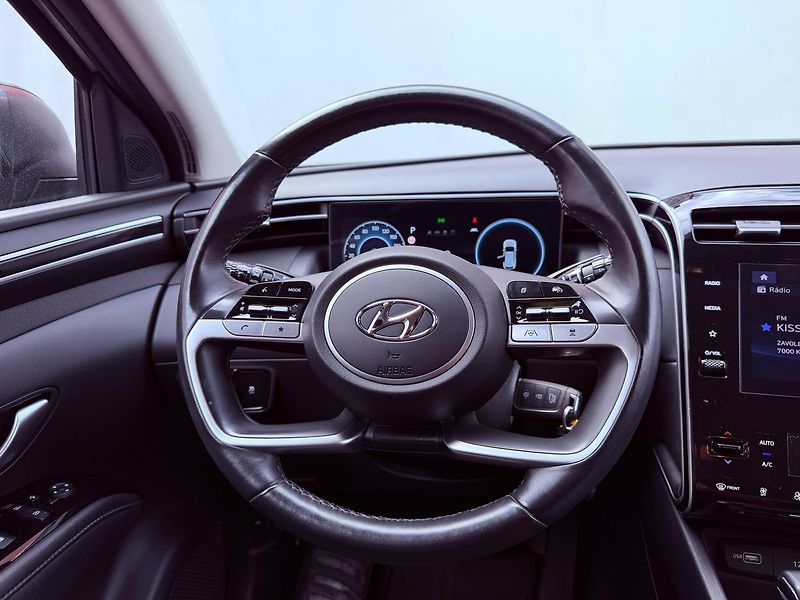 Hyundai Tucson 1.6 T-GDi Aut., ČR, 1.Maj - fotka 17 z 28