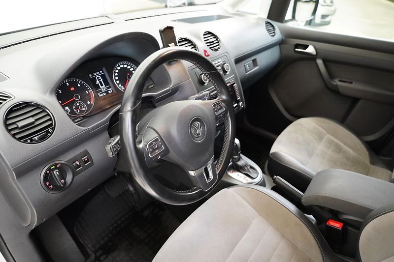 Volkswagen Caddy - fotka 14 z 27