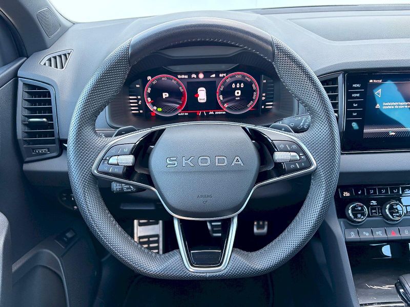 Škoda Karoq (2025) DSG 1.5 TSI / 110kW / SPORTLIN - fotka 16 z 35