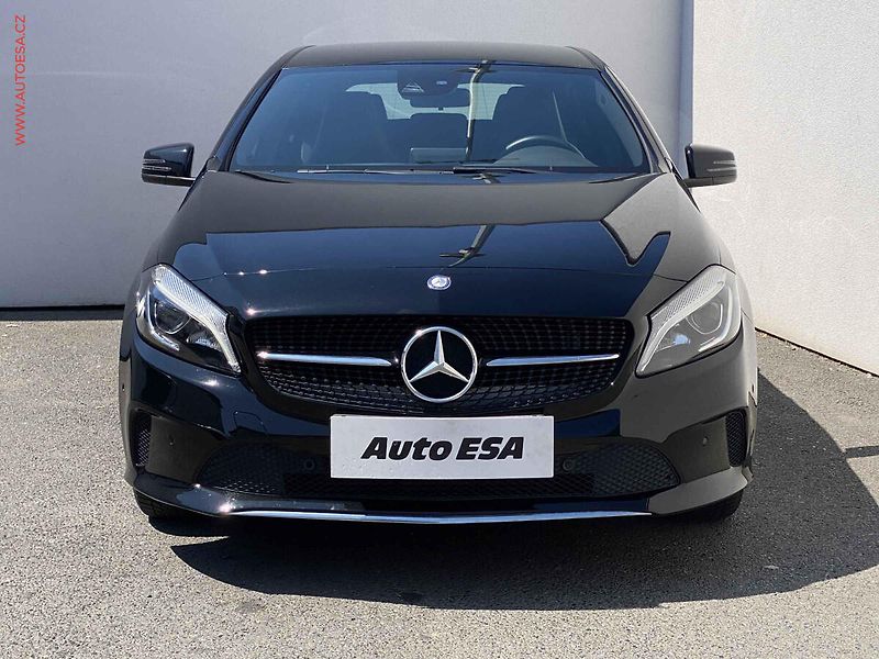 Mercedes-Benz Třídy A (2016) 1.6i, ČR, AT, LED, AC - fotka 2 z 19