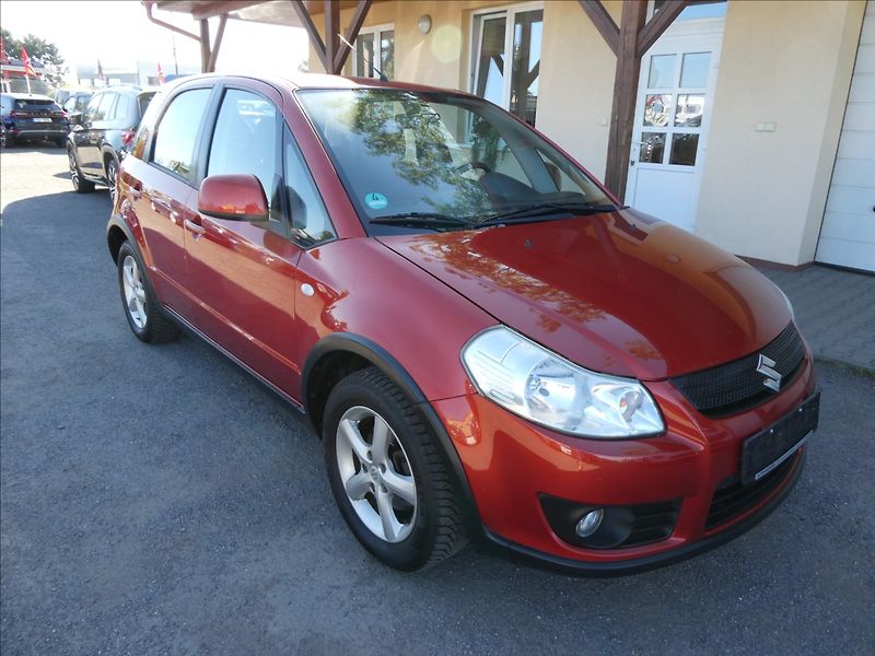 Suzuki SX4 1,5 73kW GLX,2x kola,závěs,kli - fotka 1 z 39
