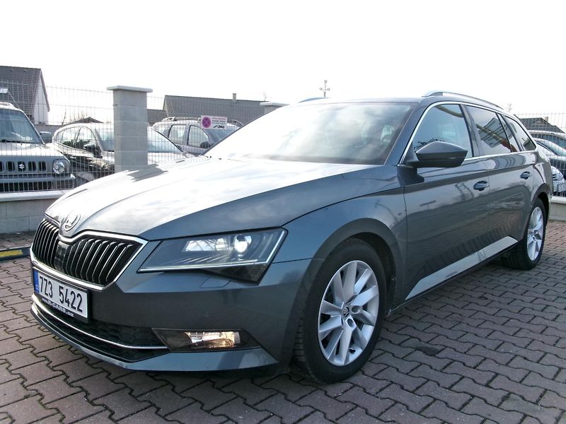 Škoda Superb 2.0 TDI NAVI AUTOKLIMA  - fotka 2 z 35