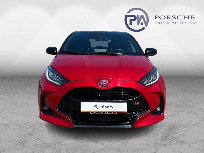Toyota Yaris 1.5 GR Sport Selection Style - fotka 2 z 26