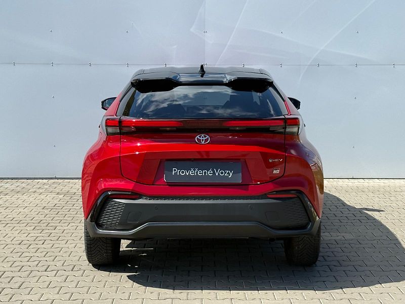 Toyota C-HR 2,0 HEV e-CVT GR Sport - fotka 9 z 30