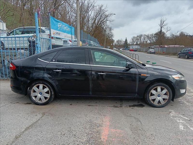 Ford Mondeo 2,0 TDCi  Limited Edition - fotka 11 z 20