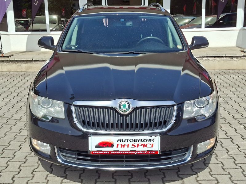 Škoda Superb (2010) 2.0TDI 103kW 6MN -TAŽ.ZAŘÍZENÍ - fotka 3 z 30