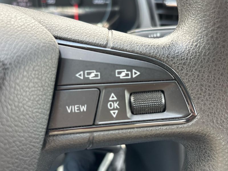 Seat Leon Reference - fotka 23 z 24