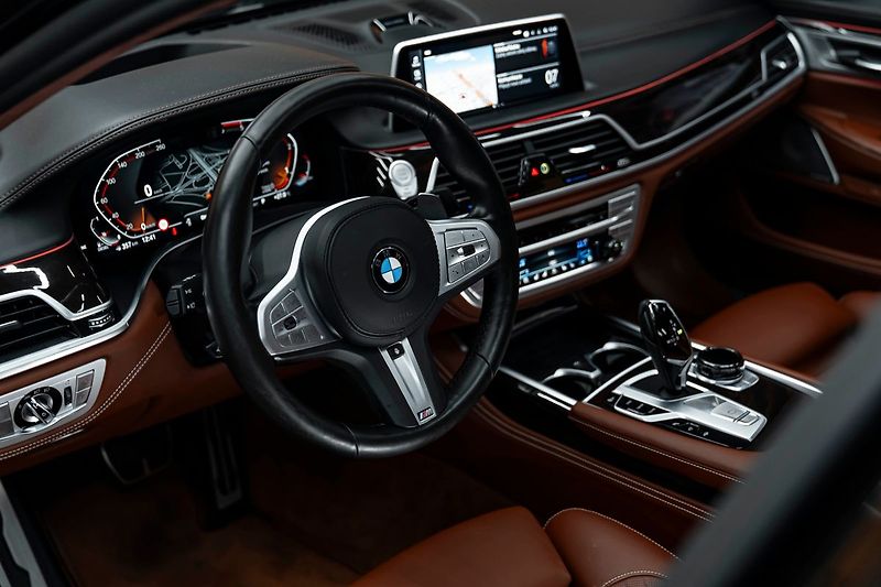 BMW Řada 7 (2019) Ld xDrive - fotka 11 z 30
