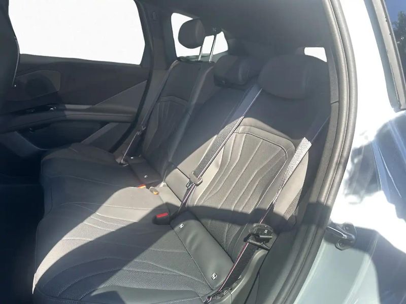 BMW iX3 50 xDrive M-Sport Pro HuD Pano - fotka 8 z 10